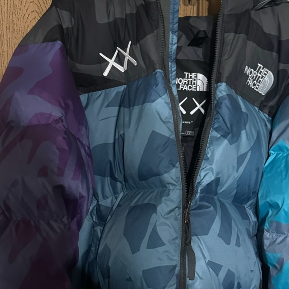 The North Face Multicolor Puffer Jacket - Picture 1 of 4